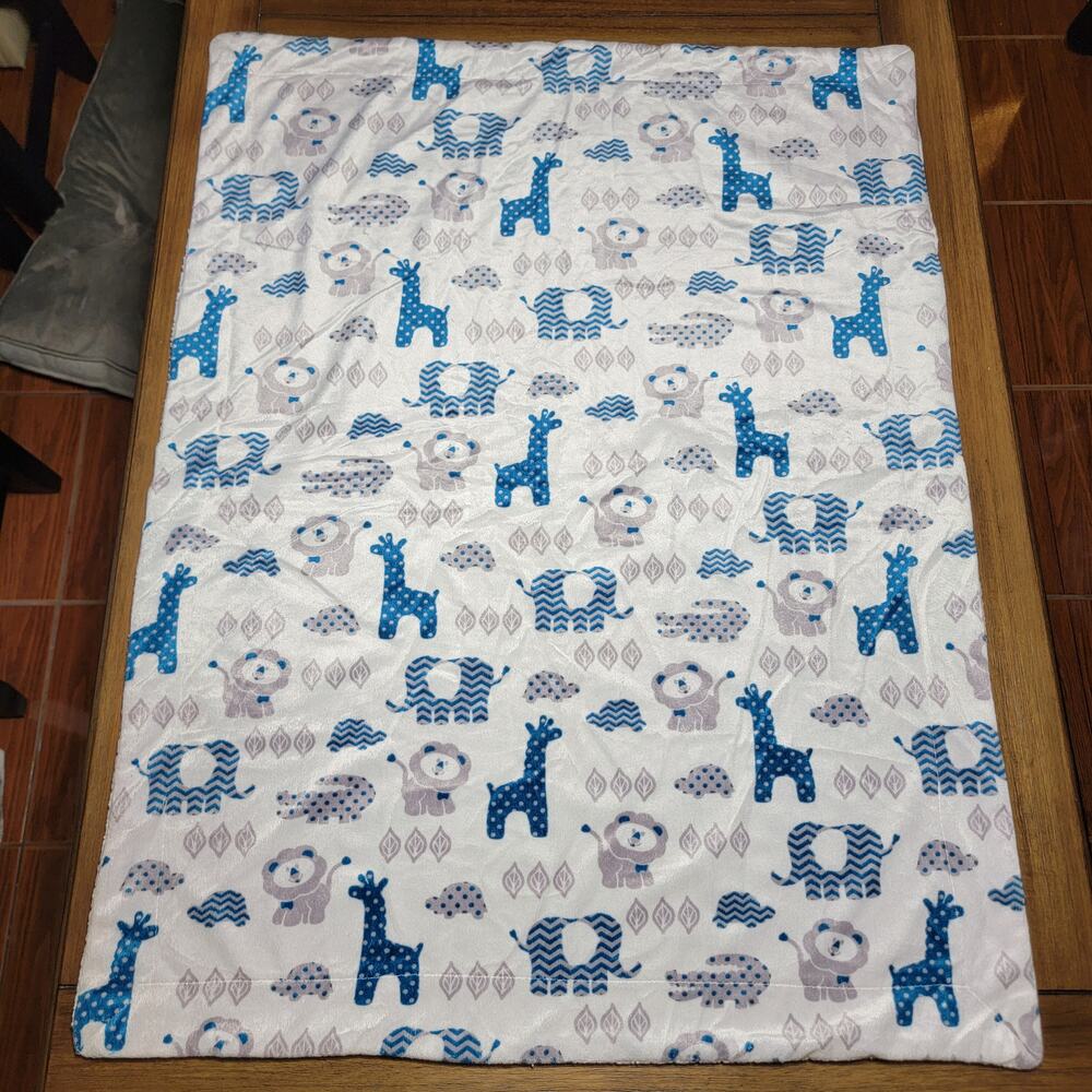 White Infant Blanket Safari Animals / Sherpa 30" X 40"